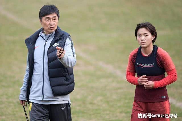 诺里斯与迈凯伦续约至2030并设延展选项
